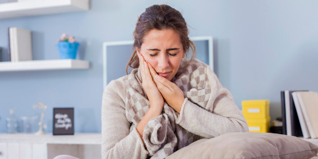 woman with toothache
